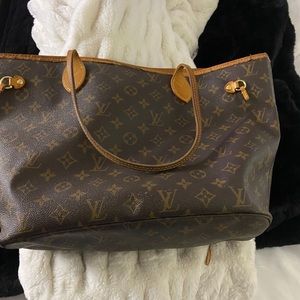 Louis Vuitton Neverfull MM